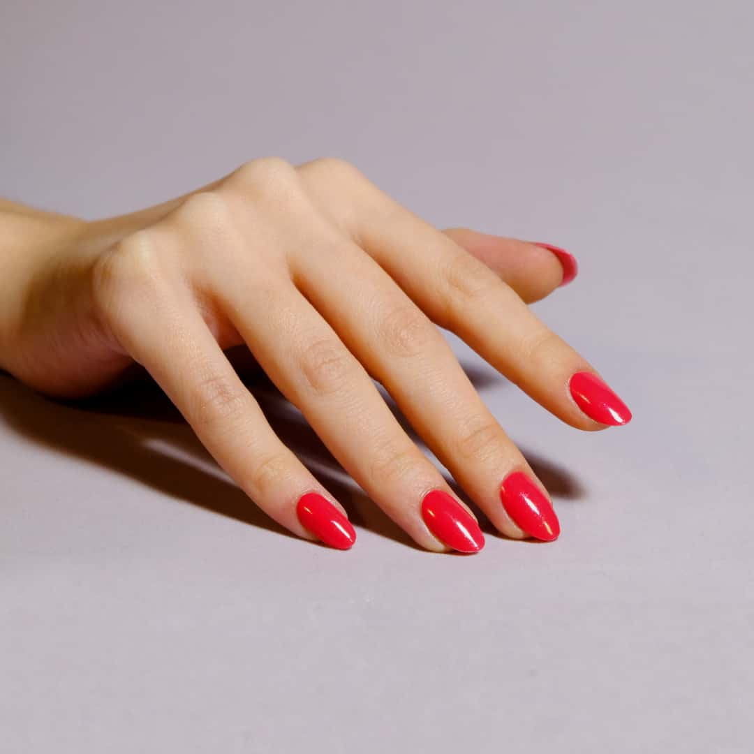 CND-Vinylux-Outrage Yes-nail polish