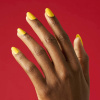 CND Vinylux No.472 Catching Light - Yellow Nail Polish - Summer Shine CND Vinylux Gleam & Glow No.472 Catching Light - Warm yellow with shimmering hues - Long-lasting shine - Sunny and radiant look