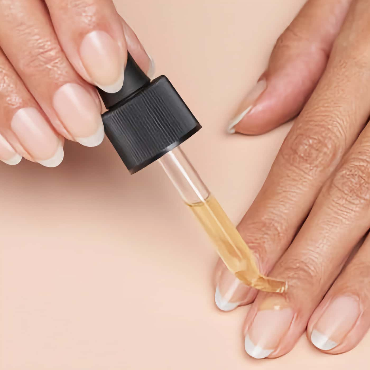 CND SolarOil nail oil 68 ml - long-lasting cuticle care - fruity scent - hydrating and protective