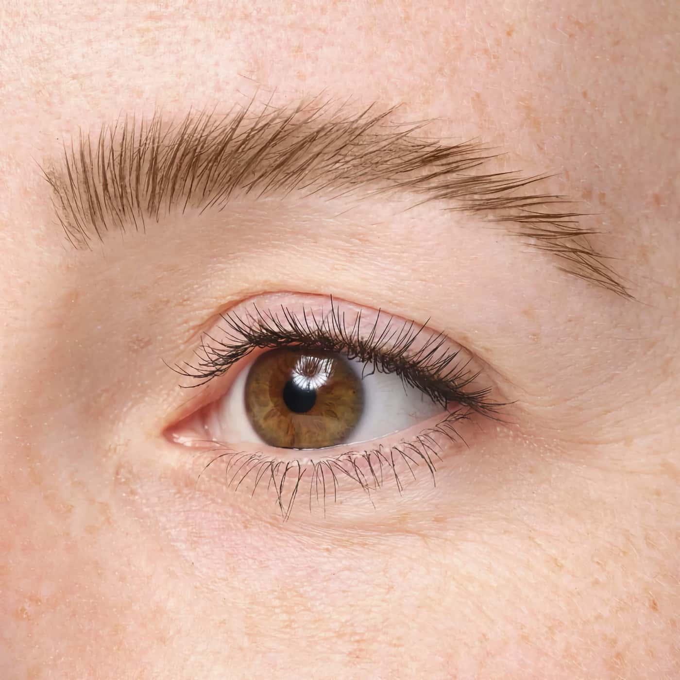 Artdeco Ultra Fine Brow Liner No.21 Ash Brown – Ash brown pencil with ultra-fine tip for natural brows