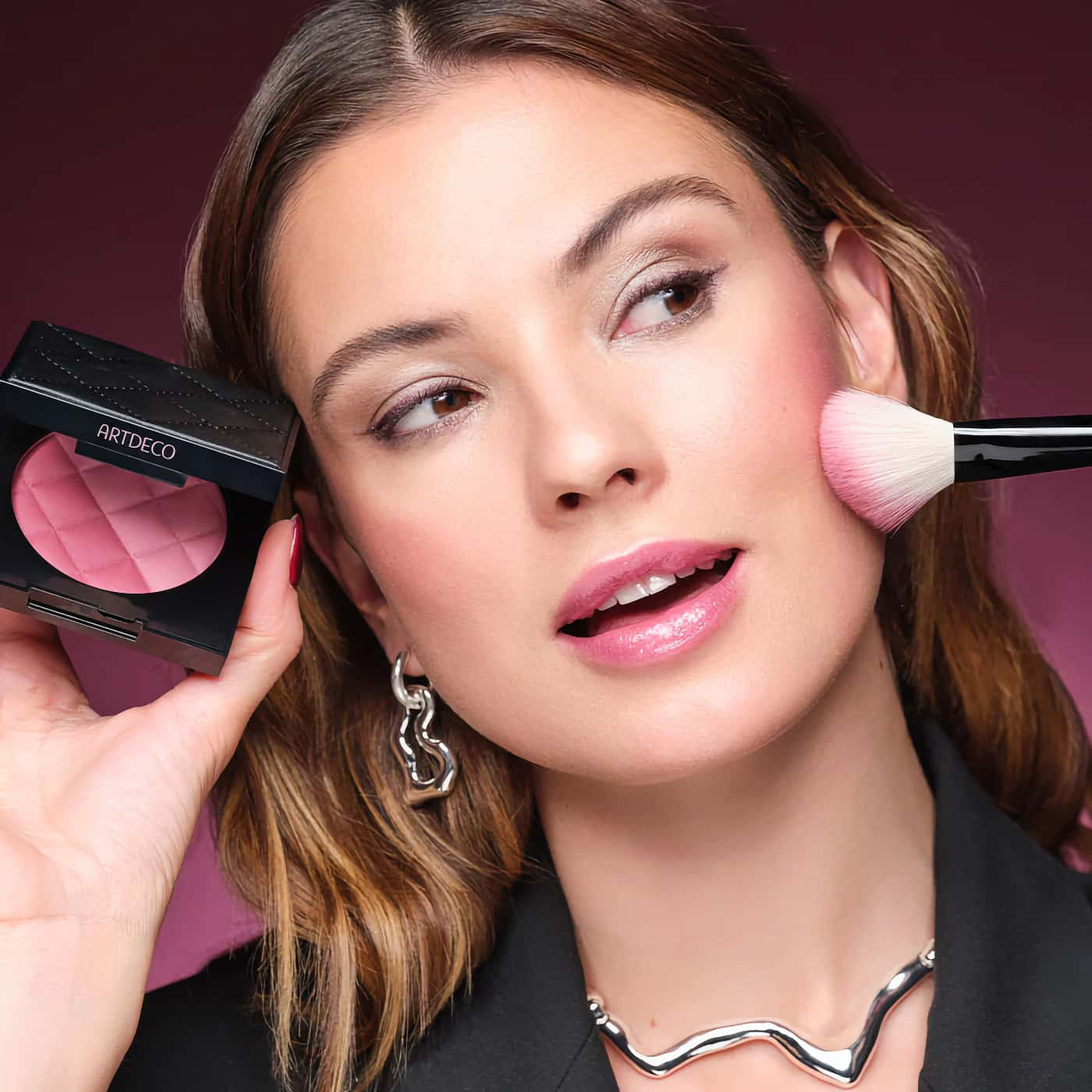 Artdeco Blush Couture Oh là là – Limited edition blush with two harmonized shades, velvety texture, and elegant design