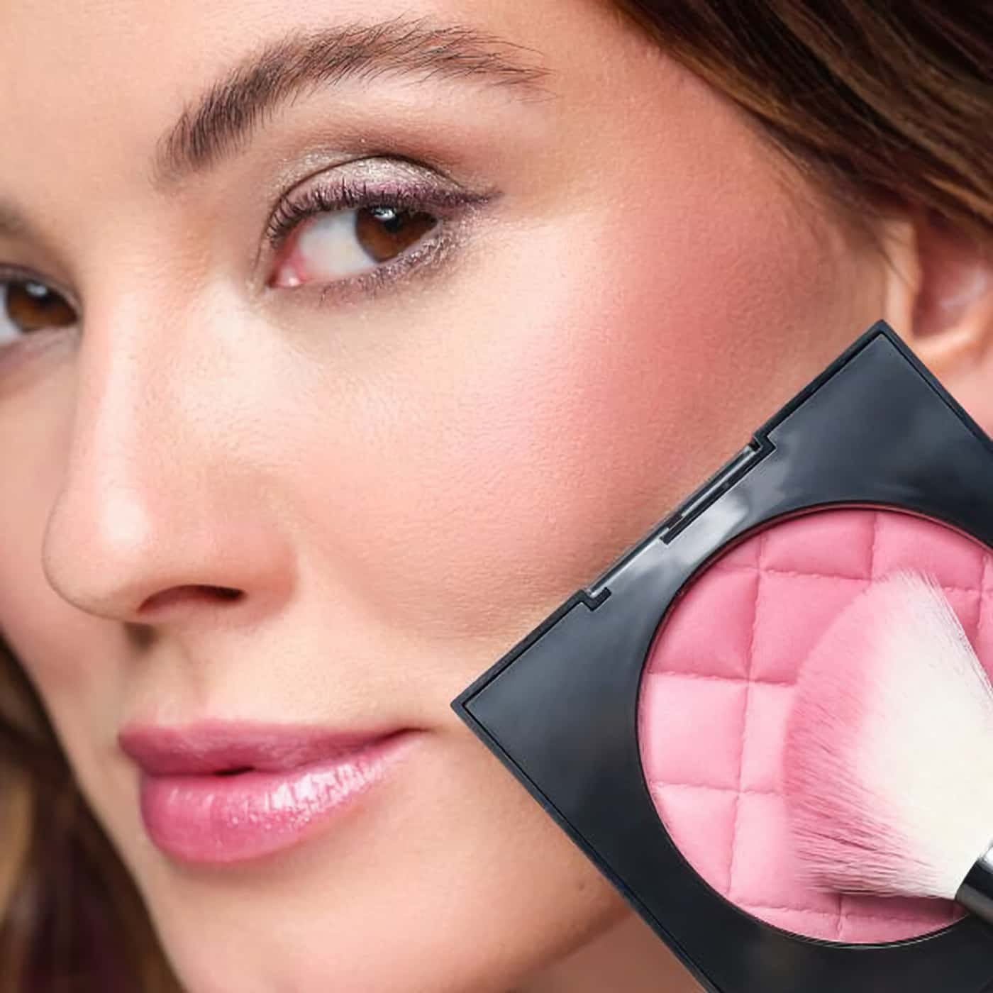 Artdeco Blush Couture Oh là là – Limited edition blush with two harmonized shades, velvety texture, and elegant design