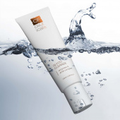 Kalahari Glyco Cleanser – Gentle exfoliation for skin Kalahari CF Ceuticals Glyco Cleanser – Gentle cleanser with AHA and BHA for radiant, smooth skin – All skin types