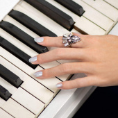 OPI Infinite Shine Muse of Milan This Color Hits All the High Notes OPI Infinite Shine Muse of Milan This Color Hits All the High Notes