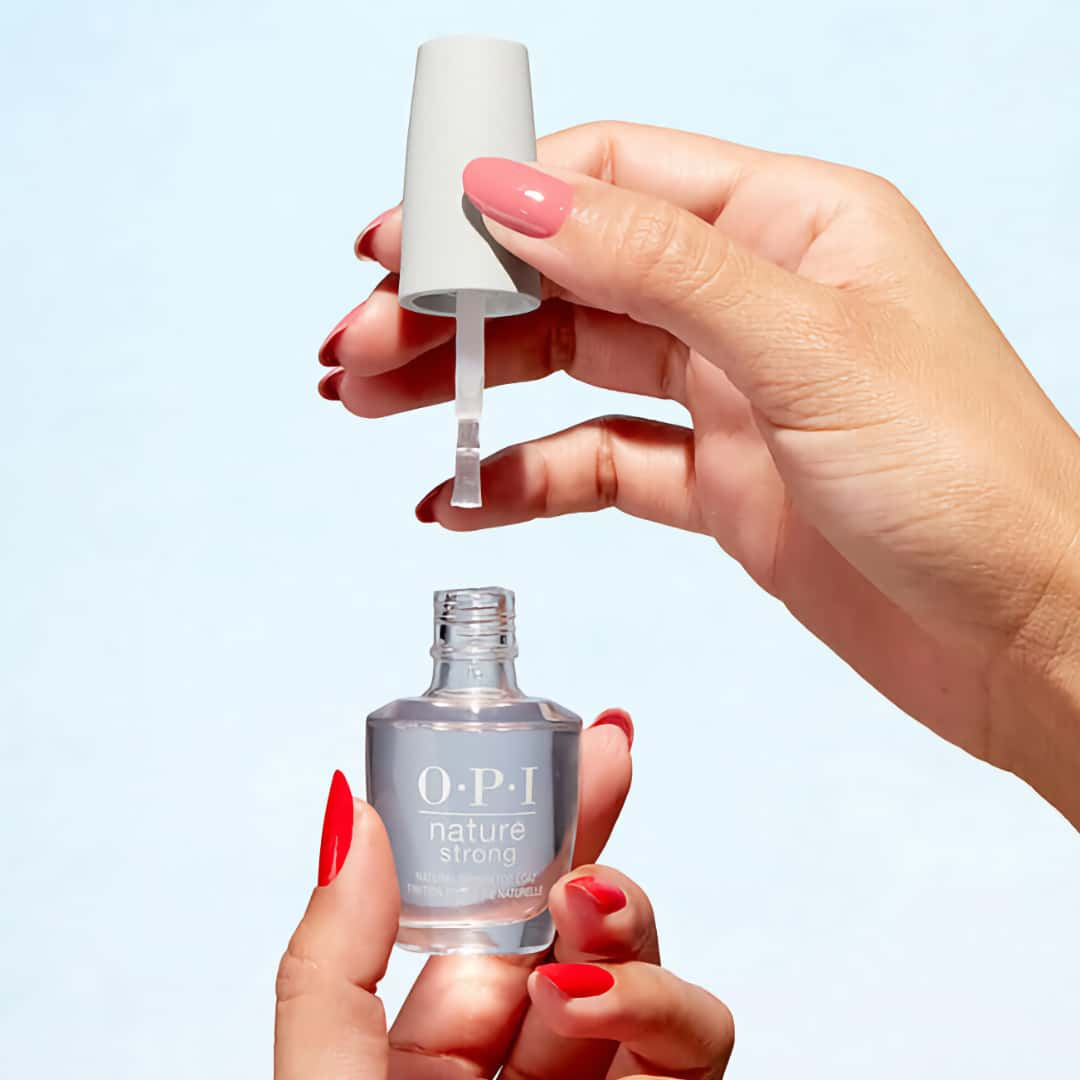 OPI Nature Strong Top Coat