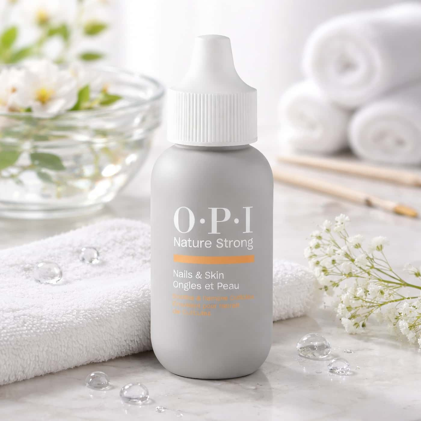 OPI Nature Strong Soothe & Remove Cuticles cuticle remover for soft nail care
