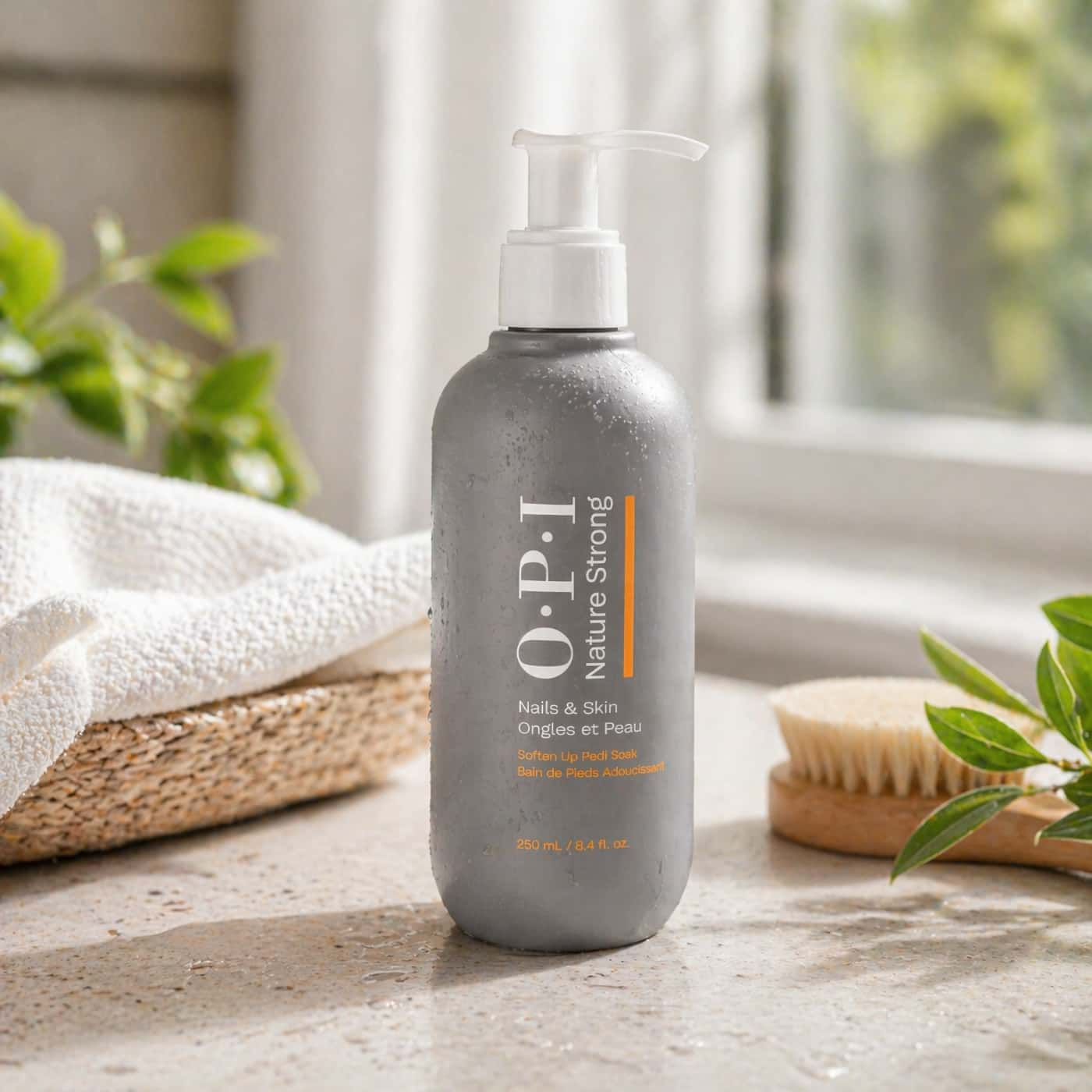 OPI Nature Strong Soften Up Pedi Soak softens skin and prepares feet for pedicure and foot care routine